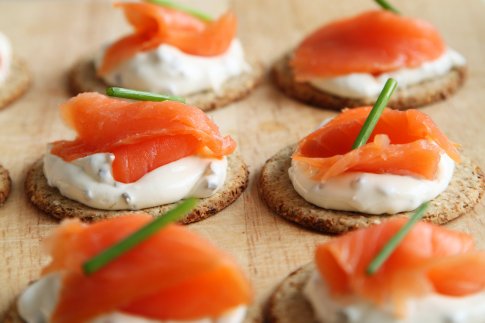 salmon-canapes