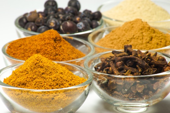spices-curry-pepper-nutmeg